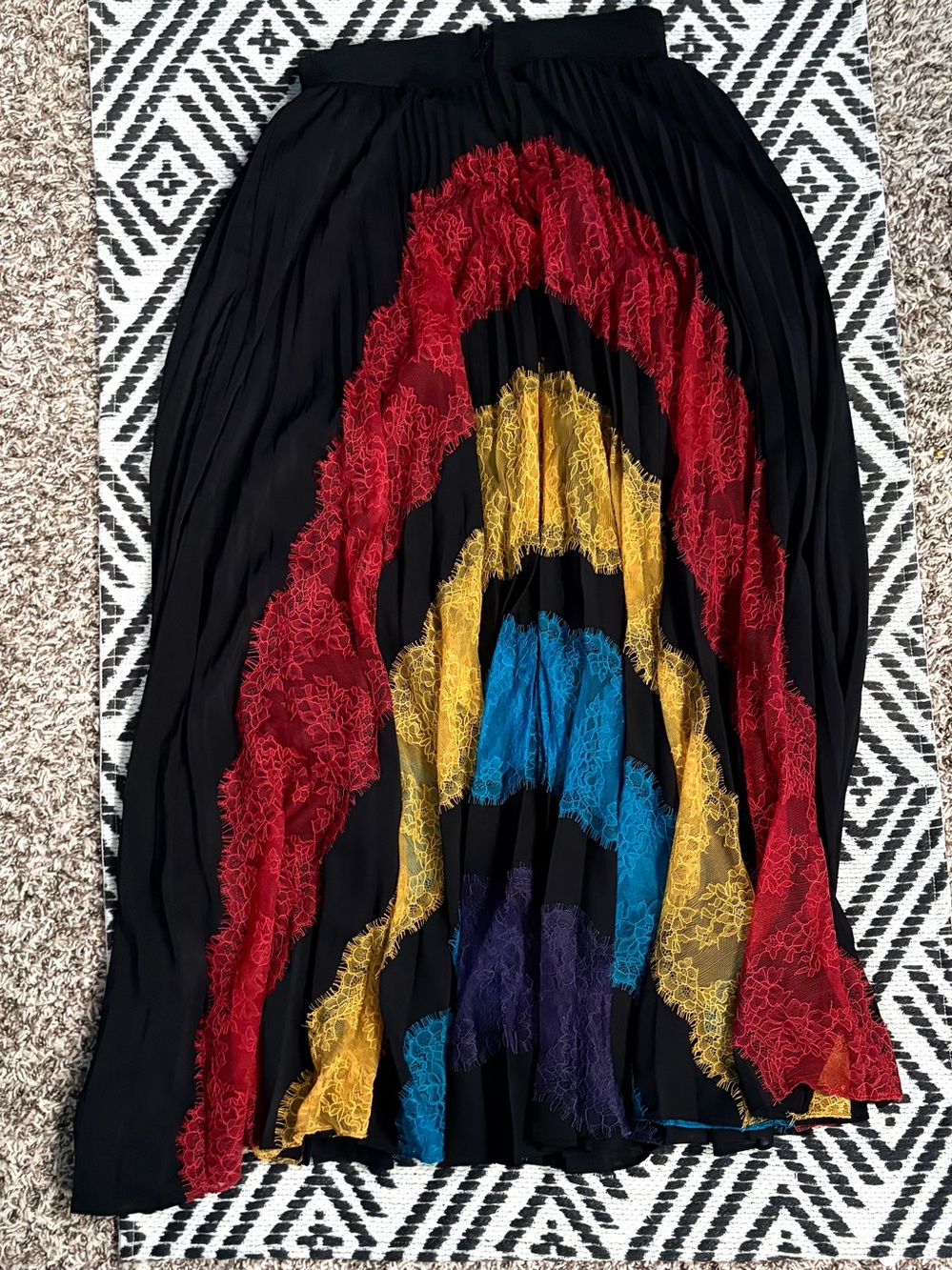 Alice + Olivia Romona Pleated Maxi Skirt Sz 4 Rainbow Lace Panel Black Mesh Long - Picture 15 of 16